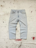 1990s Lee Light Wash Distressed Denim Jeans