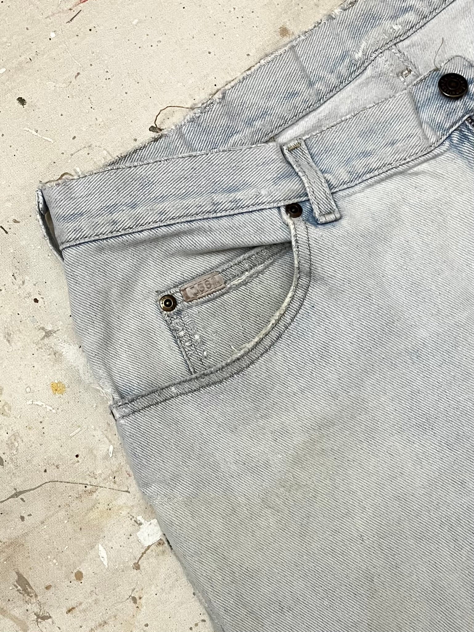 1990s Lee Light Wash Distressed Denim Jeans