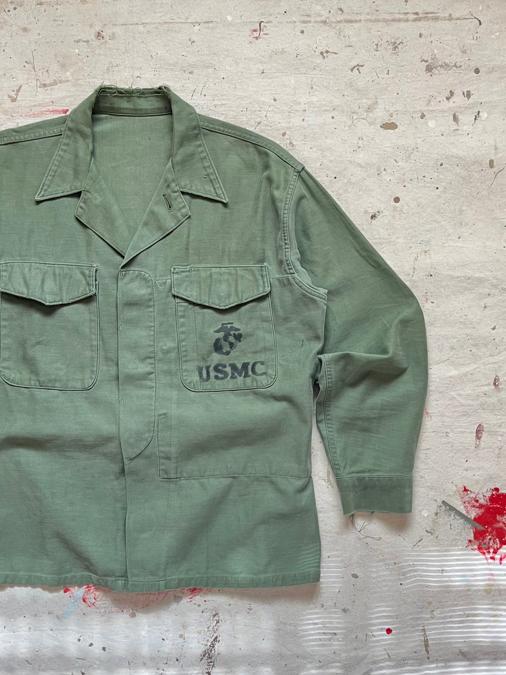 1960s Vietnam War USMC OG-107 Cotton Sateen Utility Shirt - EGA Stencil - L