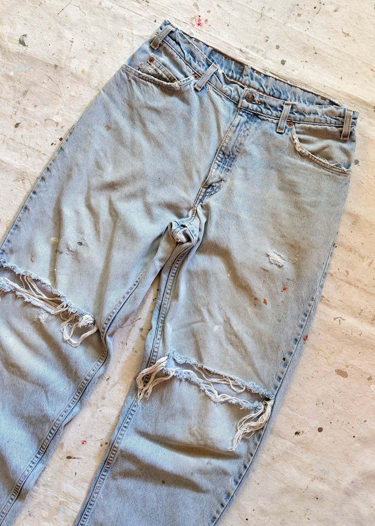 1990s Levi’s 560 Made in USA Distressed Jeans