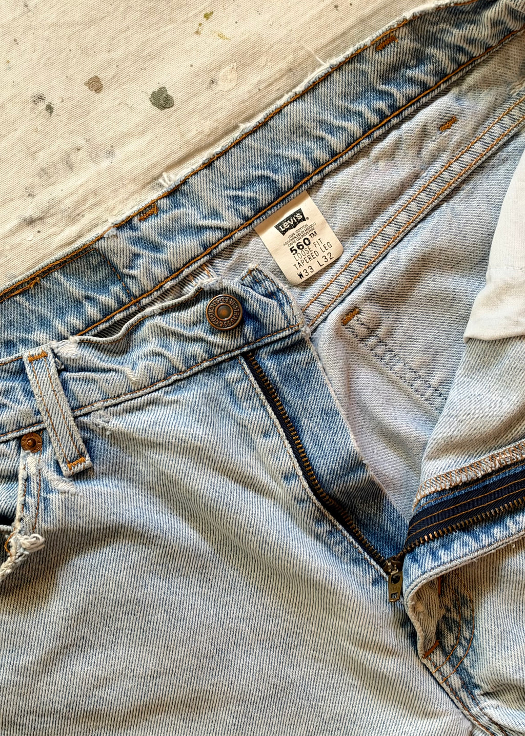 1990s Levi’s 560 Made in USA Distressed Jeans