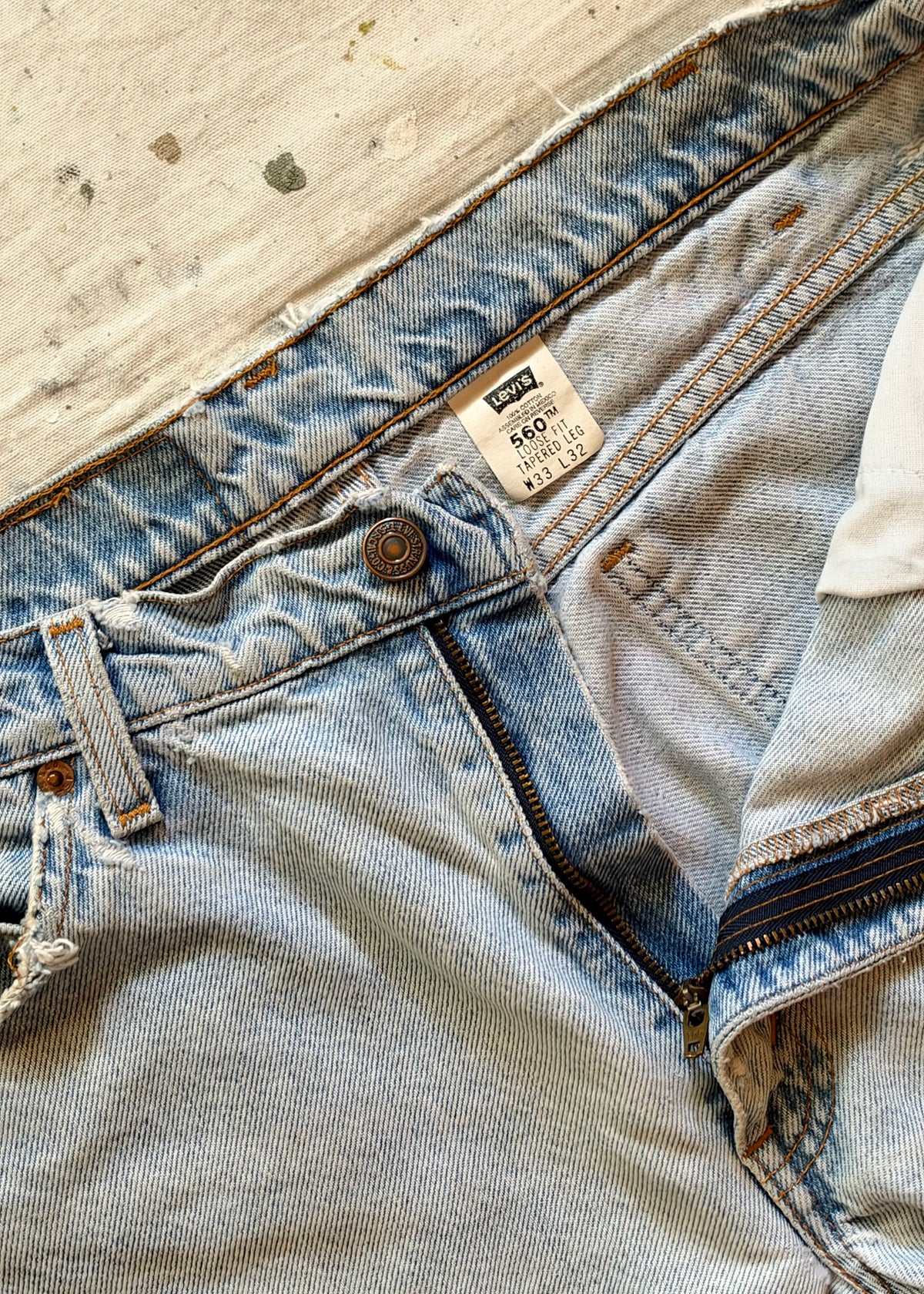 1990s Levi’s 560 Made in USA Distressed Jeans